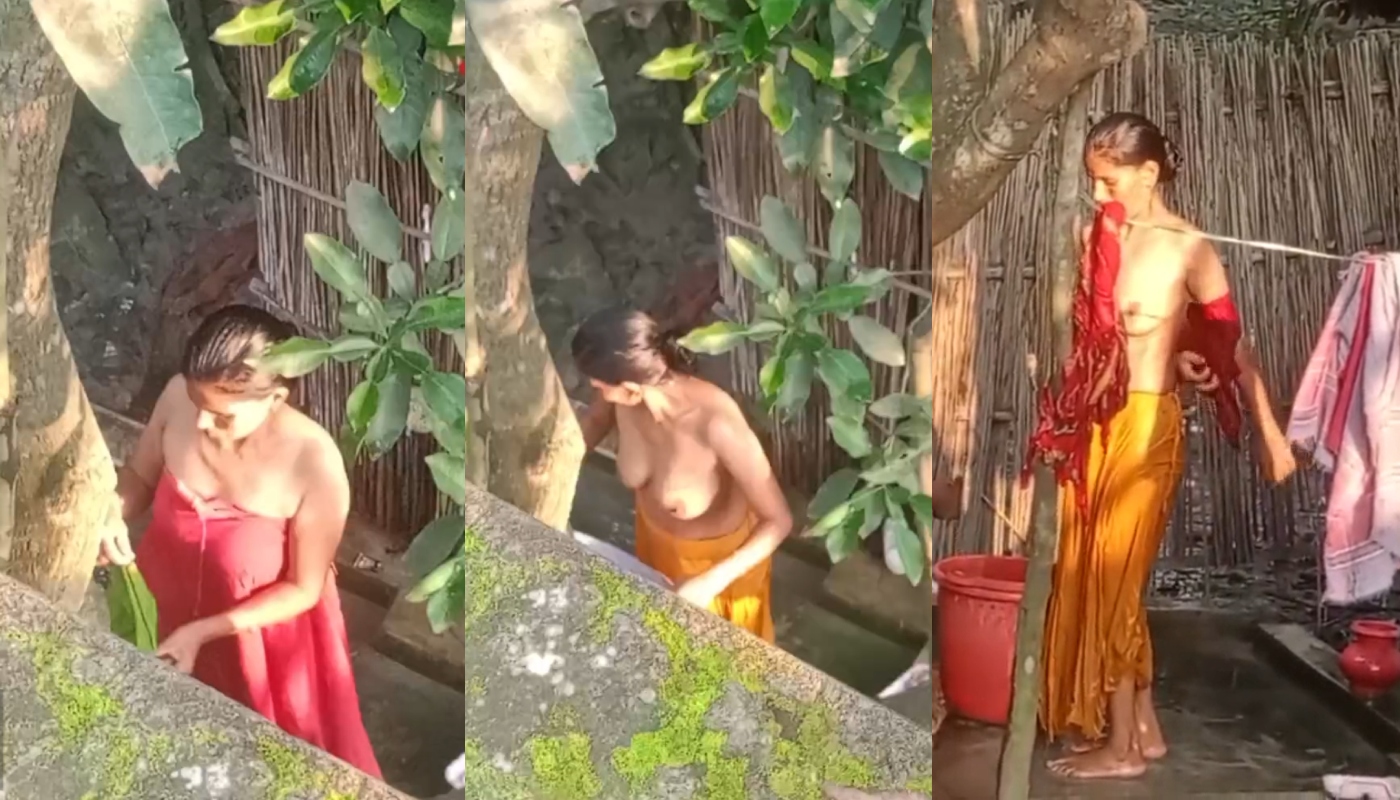 Desi slim Village Bhabhi Nude Outdoor Bath 5 Clips