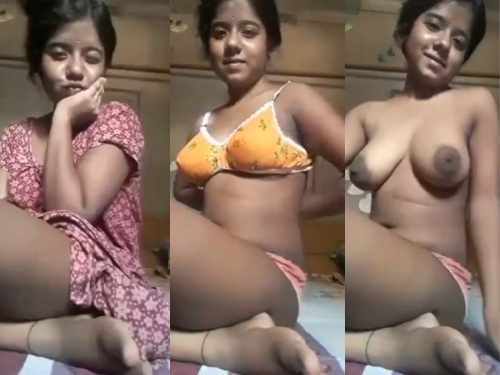 Hot Bengali Girl Showing her Big Boobs
