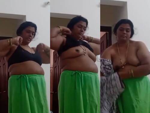 Telugu aunty sex affair dress change hidden cam