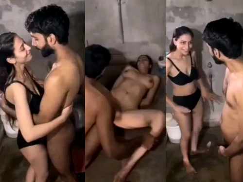 Pakistani Village Girlfriend Boyfriend Bathroom Full Nude sex Video