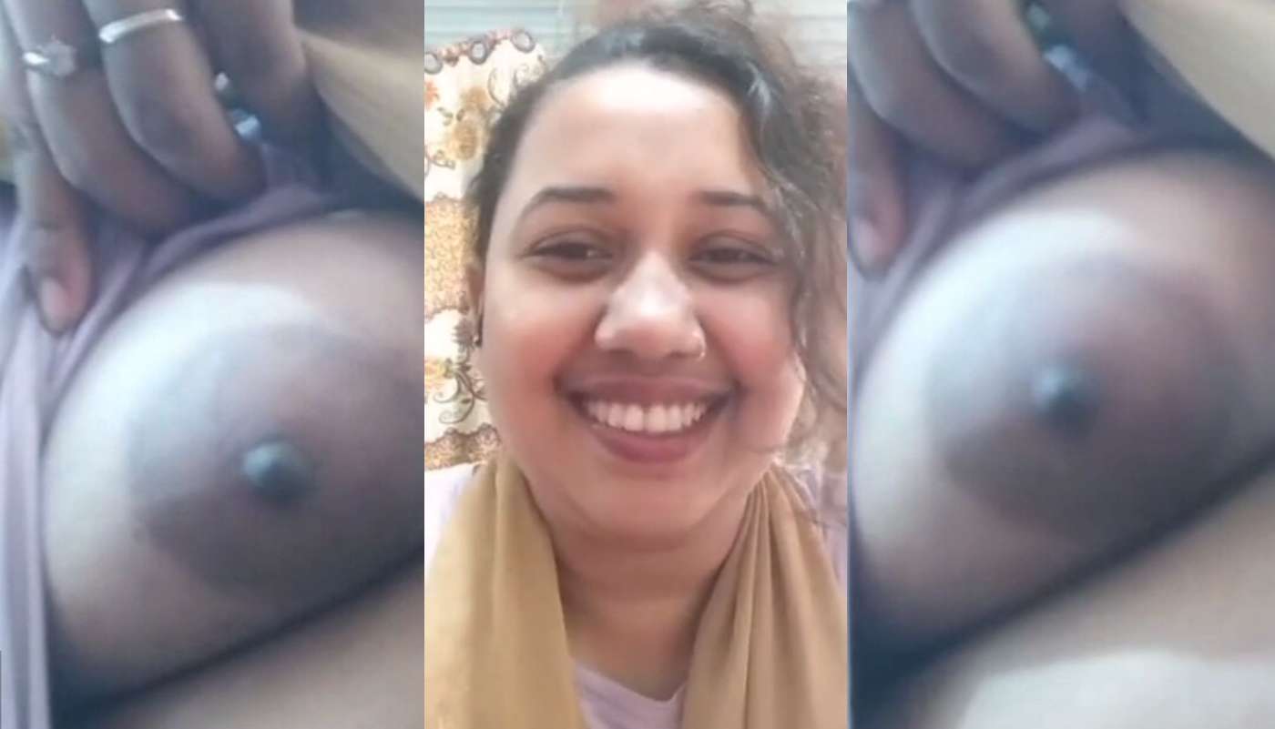 Bengali Chubby Cute Pink Top Bhabhi Showing Her Big Boobs in VC