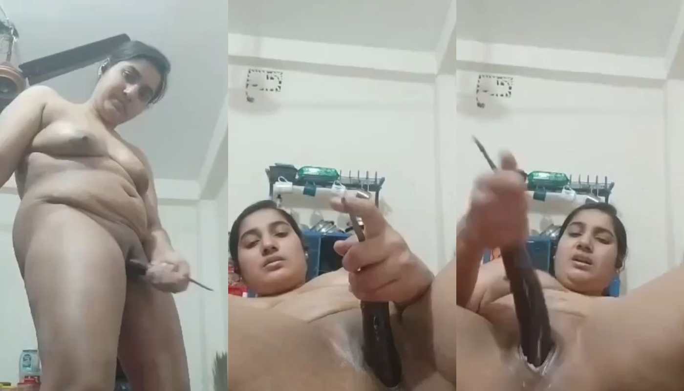 Horny Bhabhi Ful Nude Married With Brinjal Full Nude Sex