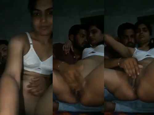 White Bra pakistani girl pussy fingering by boyfriend