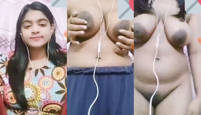 Shaggy boobs girl showing boyfriend